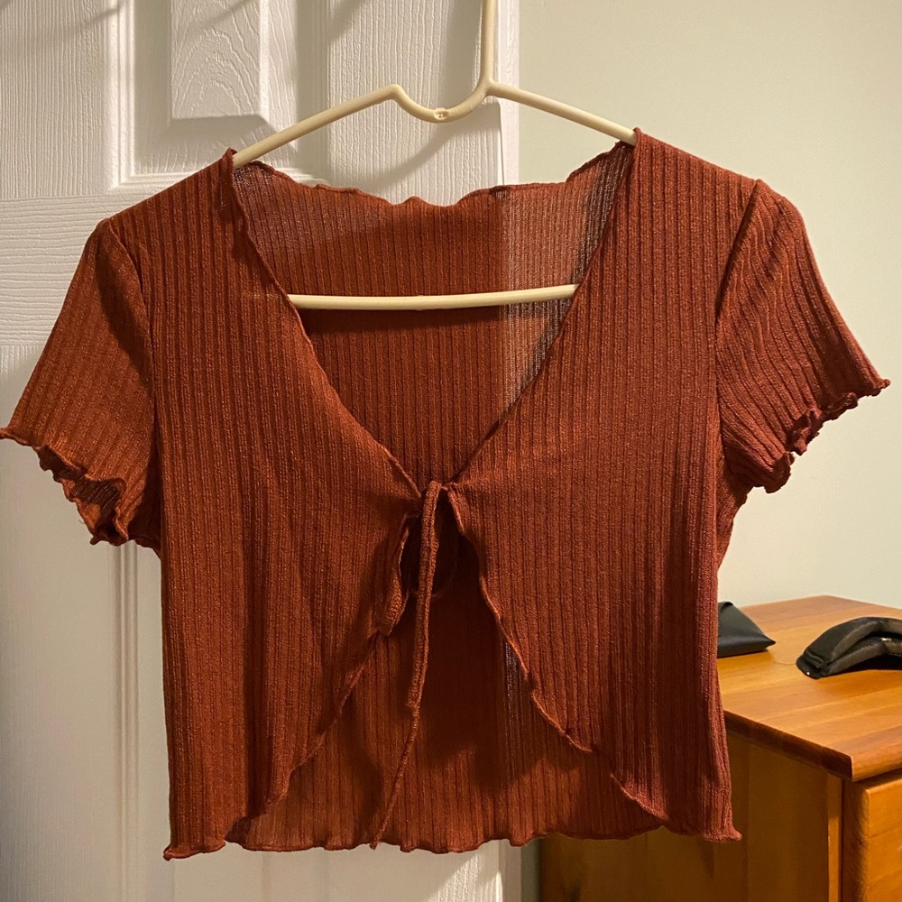 Cropped sweater top